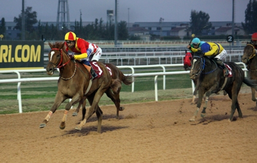 Çukurova Gazeteciler Cemiyeti Koşusu’nda galibiyet Syntagma’nın oldu