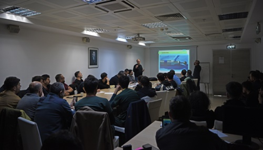 Veliefendi Hipodromu At Hastanesi'nde "Atlarda Diş Bakım ve Tedavileri Eğitimi" Düzenlendi