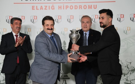 Elazığ Belediye Başkanlığı Koşusu'nda Şampiyon Tribal Chief!